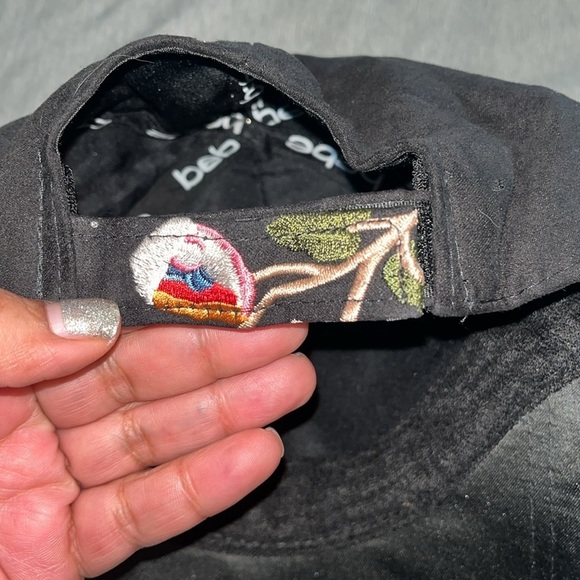 Bebe NWOT Floral Embroidered Black Cap - Picture 8 of 8
